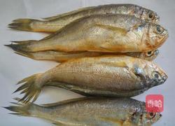 清蒸小黄鱼的做法图解1