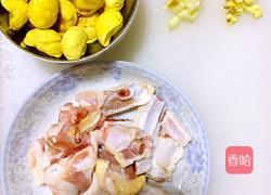 粟子焖鸭的做法图解1
