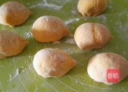 小刺猬南瓜豆沙包的做法图解8