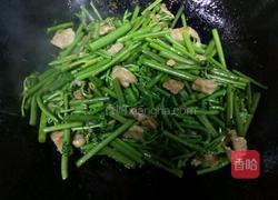 炒蕨菜的做法图解9