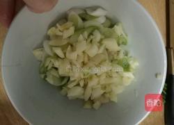 蒜炒豇豆的做法图解1