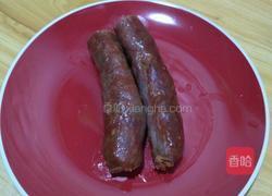 腊肠炒大葱的做法图解1