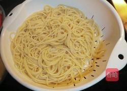 番茄芝士焗意粉的做法图解3