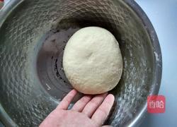 椰蓉毛毛虫面包的做法图解3