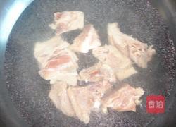 猪骨炖豆角土豆的做法图解5