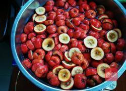 冰糖山楂罐头的做法图解3