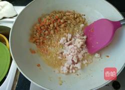 自制香菇海鲜肉酱的做法图解5