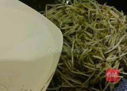 雪菜炒绿豆芽的做法图解8