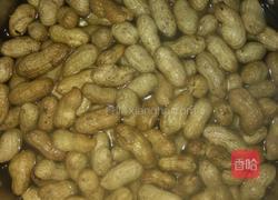 盐烤花生的做法图解2