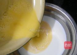 焦糖鸡蛋布丁的做法图解4