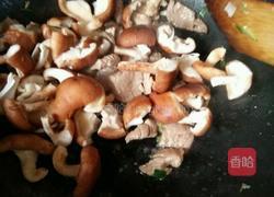 香菇炒肉片的做法图解8