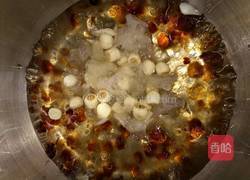 桃胶红枣银耳莲子羹的做法图解6