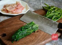 鲍汁茼蒿培根卷的做法图解4