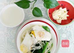 儿童早餐鸡蛋面豆浆水果沙拉的做法图解8