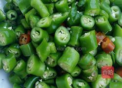 肉末杭椒的做法图解1