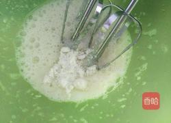 戚风蛋糕胚子(6寸)的做法图解7