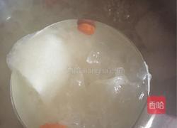 冰糖雪梨枸杞银耳羹的做法图解6