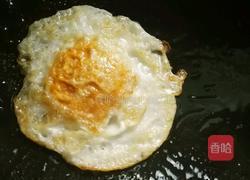 煎溏心荷包蛋的做法图解6