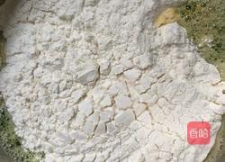 香菜葱花鸡蛋饼的做法图解4