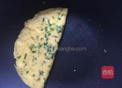 香菜葱花鸡蛋饼的做法图解9
