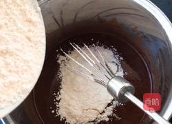 8寸巧克力戚风蛋糕的做法图解3