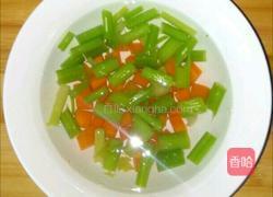 凉拌五香花生米的做法图解7