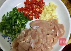 莴笋炒肉的做法图解1