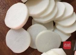 大骨萝卜汤的做法图解3