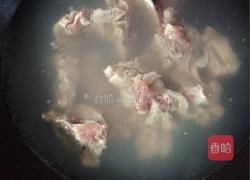 排骨炖笋干的做法图解1