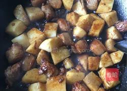 土豆烧肉的做法图解6