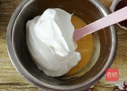 百香果大理石戚风蛋糕的做法图解13