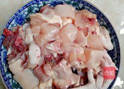 红枣香酒鸡的做法图解1