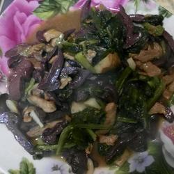 肉炒红蘑的做法[图]