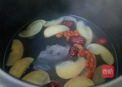 红枣枸杞苹果汤的做法图解7
