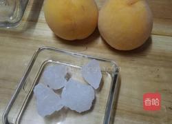 黄桃罐头的做法图解1
