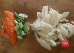 白菜莲藕五花肉炖豆腐的做法图解2