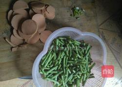 豆角火腿的做法图解1