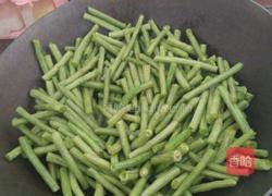 豆角火腿的做法图解3