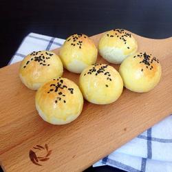 蛋黄酥（黄油版）的做法[图]