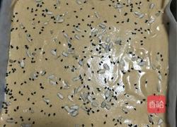 蜂蜜枣泥果仁蛋糕的做法图解7