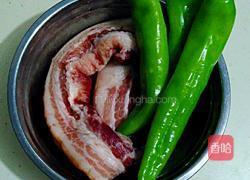 青椒回锅肉的做法图解1
