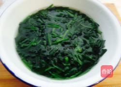 老醋菠菜木耳花生米的做法图解6
