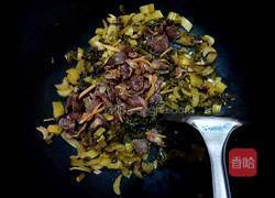 酸菜炒鸡胗的做法图解7