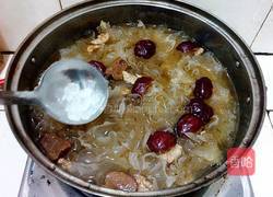 红枣核桃银耳汤的做法图解6