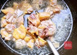 虫草花炖鸡汤的做法图解2
