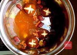 虫草花炖鸡汤的做法图解7