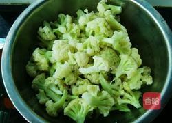 爆炒海米菜花的做法图解2