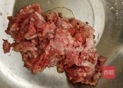 海螺白菜猪肉水饺的做法图解1