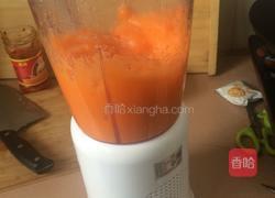 胡萝卜皮包菜肉馅的饺子的做法图解2