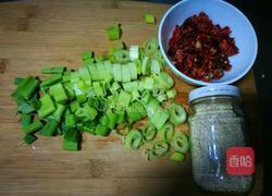 干炸辣椒的做法图解1
